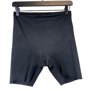 SPANX Size L High Rise 6” Shapewear Shorts Black